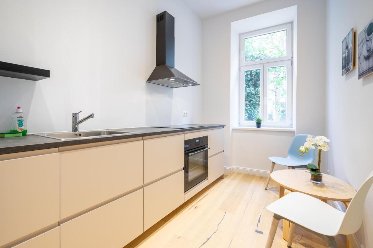 Cottageviertel - Stilvolles Apartment In Parknahe Viena Exterior foto